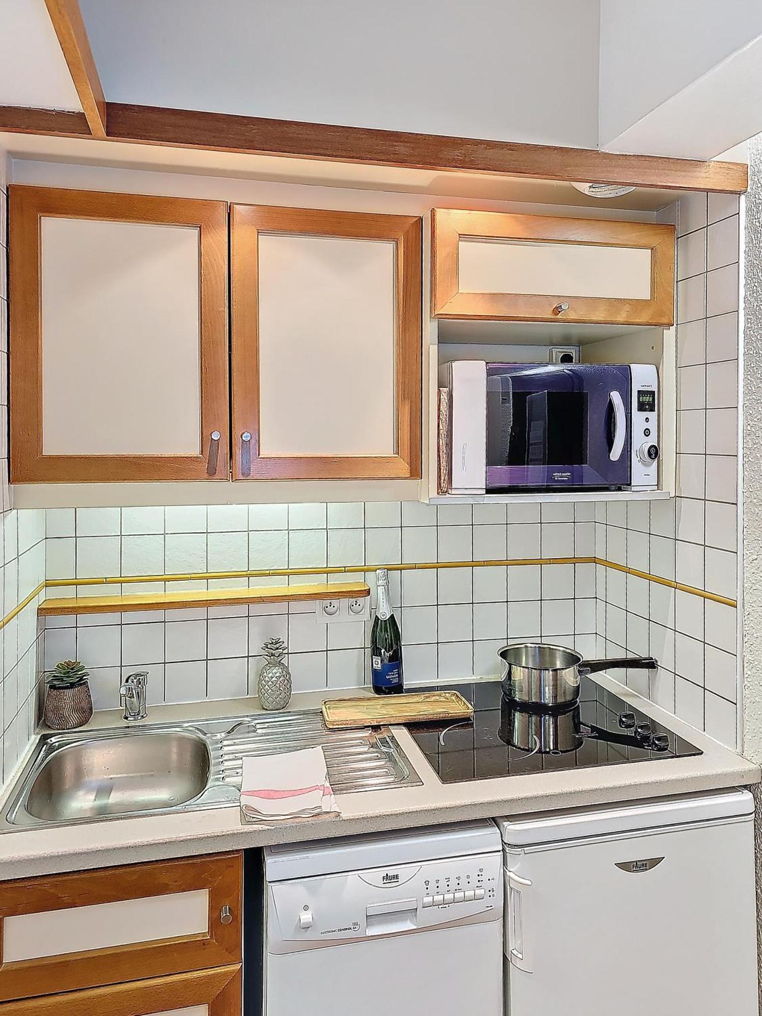 Apartment 1650 - Amazing Terrace Out 2s06
